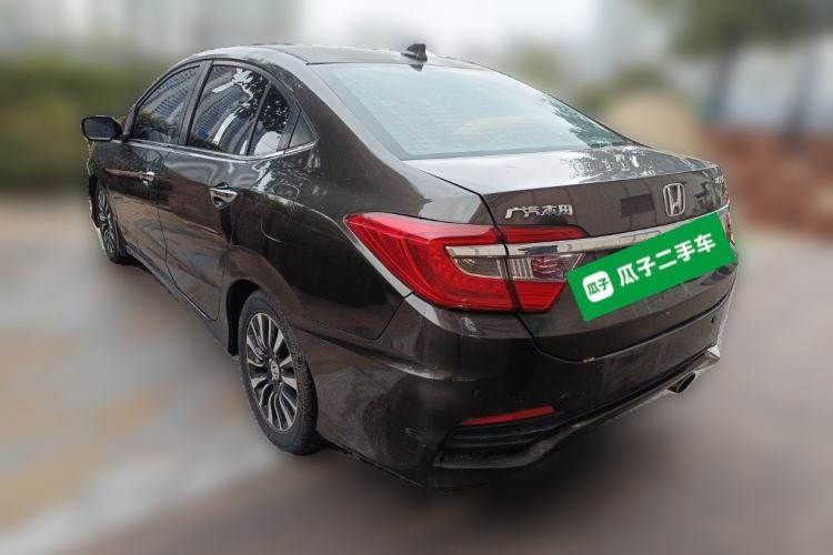Used Honda Crider 2013 1.8L automatic luxury edition
