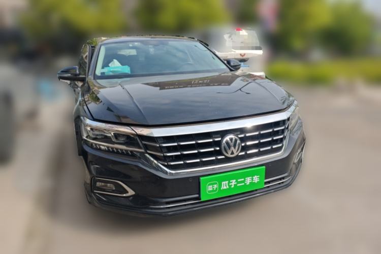 Used Volkswagen Passat 2019 330TSI Luxury Edition China VI Standard
