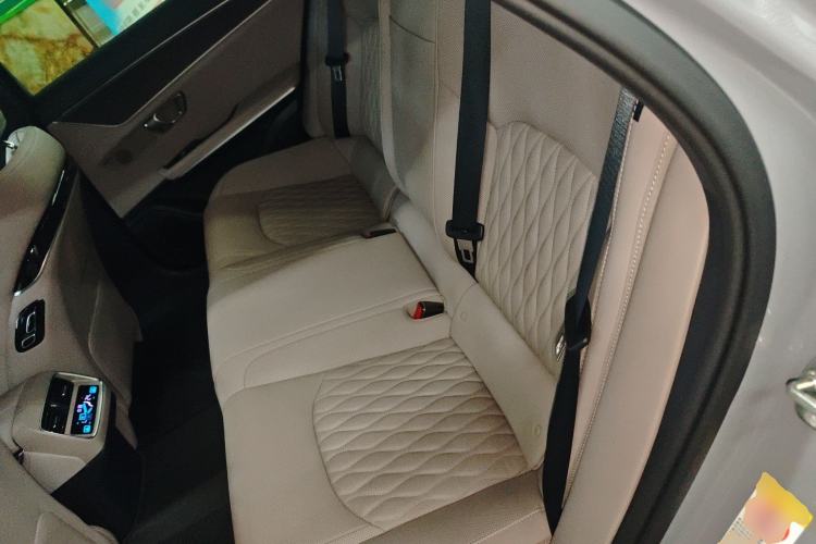 Used BYD Han 2025 DM-i Intelligent Driving Edition 125KM LiDAR Flagship Model
