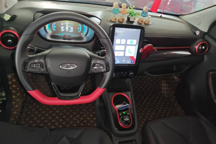 Used Chery QQ Little Ant 2022 Sweet Pink Edition Low-Sugar Version Lithium Iron Phosphate 30 kW 301 km Center Console