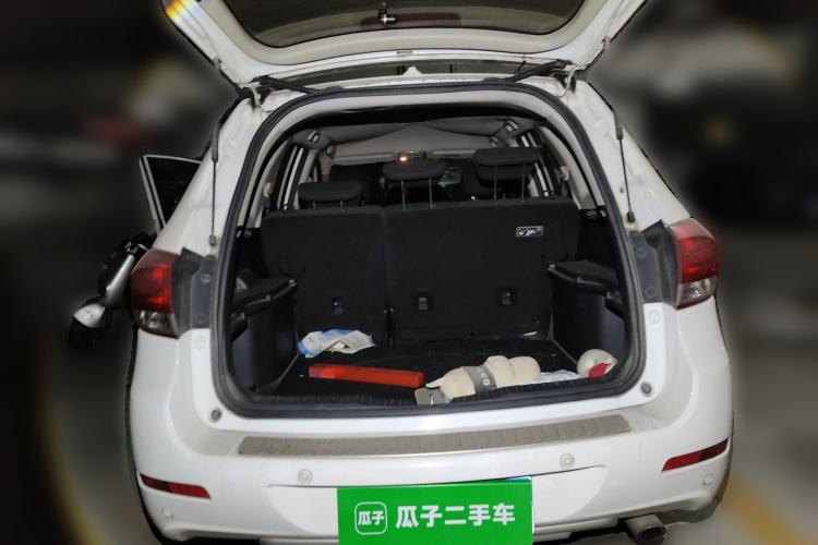 Used Haval H6 2015 Upgraded Model 1.5T Manual Two-Wheel Drive Urban Version
