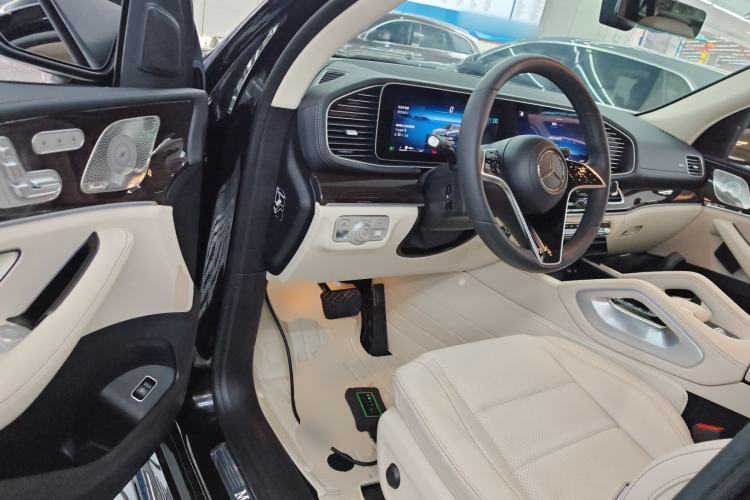 Used Mercedes-Benz GLS-Class 2023 GLS 450 6-seater U.S. version
