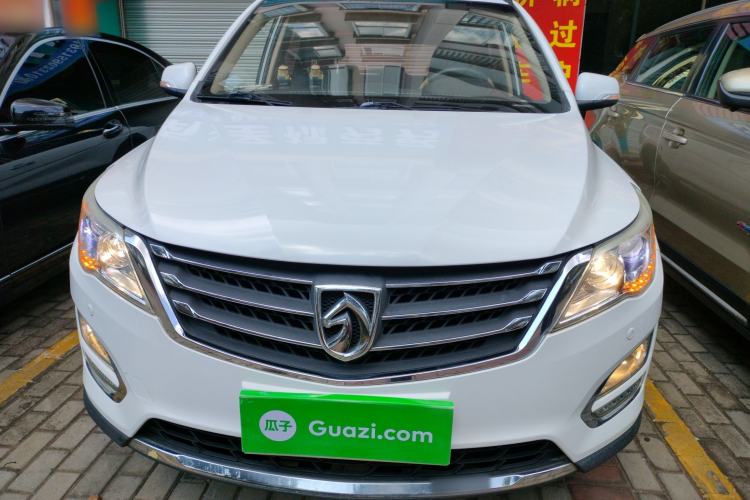 Used Baojun 560 2015 1.8L manual luxury version