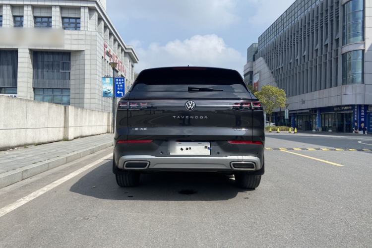 Used Volkswagen Tavendor 2023 330TSI Luxury Touring Edition Exterior 4