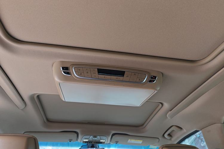 Used Buick GL8 2021 ES Landtrek 653T Luxury Model
