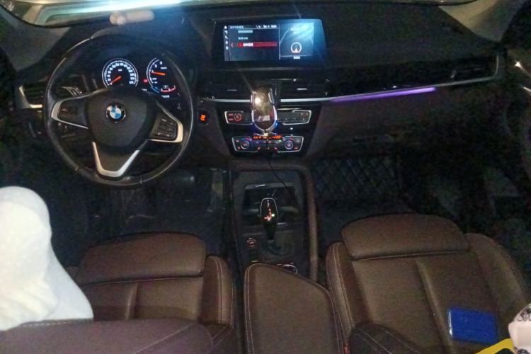 Used BMW X1 2020 sDrive25Li Leading Model Center Console