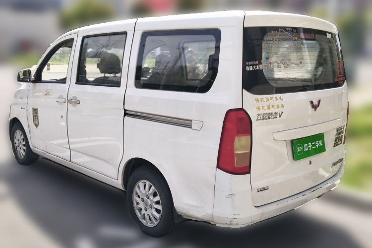 Used Wuling Rongguang V 2016 1.5L Standard Version
