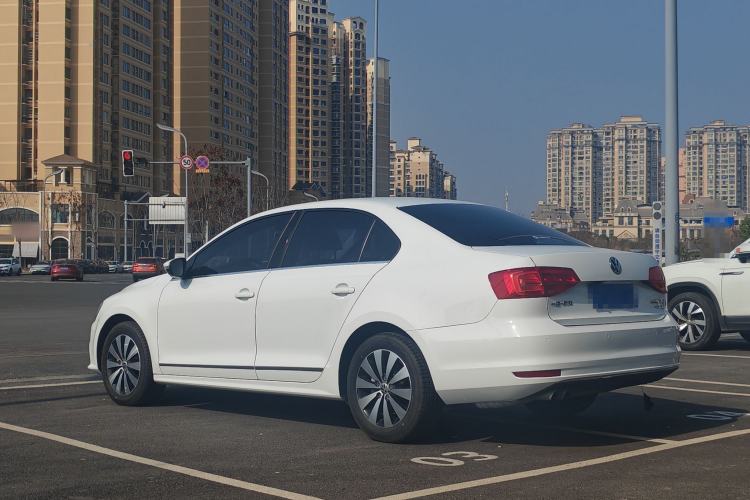 Used Volkswagen Sagitar 2017 230TSI Automatic Comfort Version