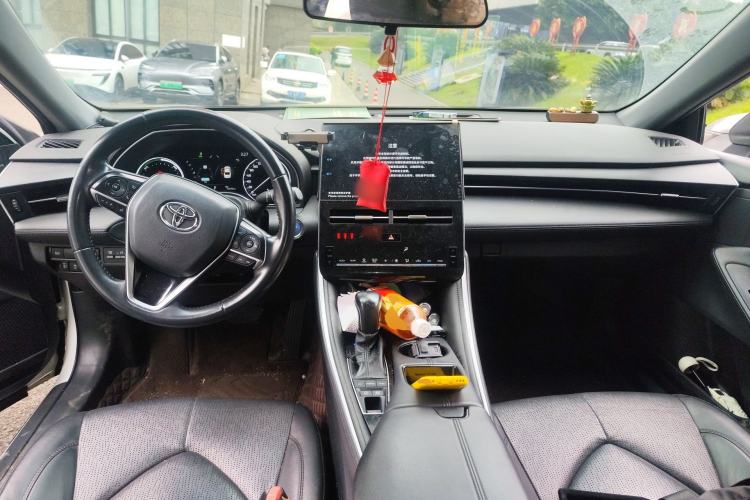 Used Toyota Avalon 2022 Dual-Engine 2.5L Luxury Edition Center Console