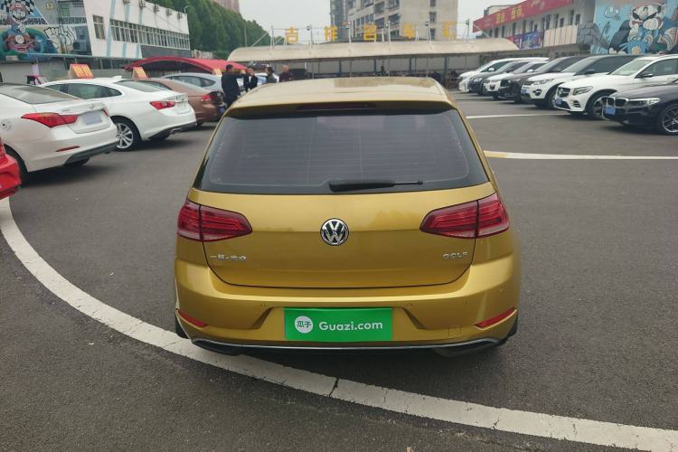 Used Volkswagen Golf 2018 1.6L Automatic Comfort Model
