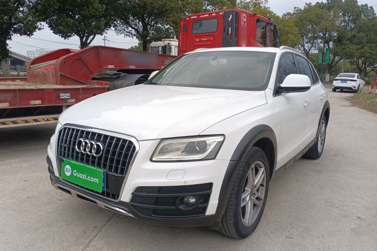 Used Audi Q5 2017 Plus 40 TFSI Technology Model