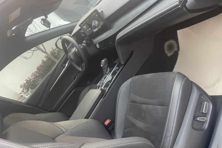 Used Toyota Camry 2024 Dual-Motor 2.0 HXS Sport Plus Edition
