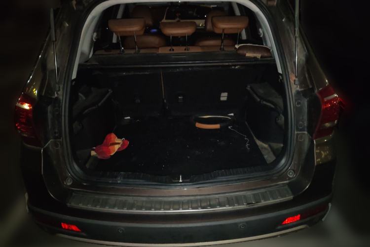 Used Haval H6 2015 Sport Edition 1.5T Manual Two-Wheel Drive Elite Model Trunk