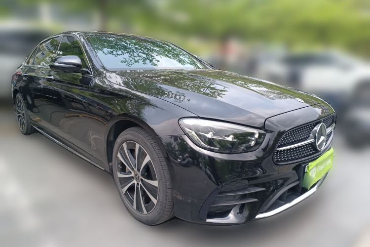 Used Mercedes-Benz E-Class New Energy 2022 Second Facelift E 350 e L Plug-in Hybrid Sports Sedan Front Right 45 Deg