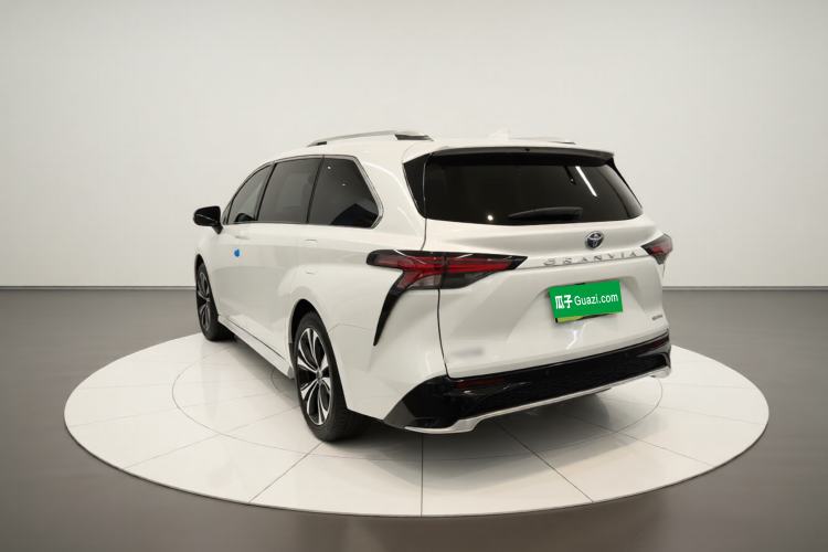 Used Toyota Granvia 2023 2.5L Hybrid Flagship VIP Edition Exterior 2