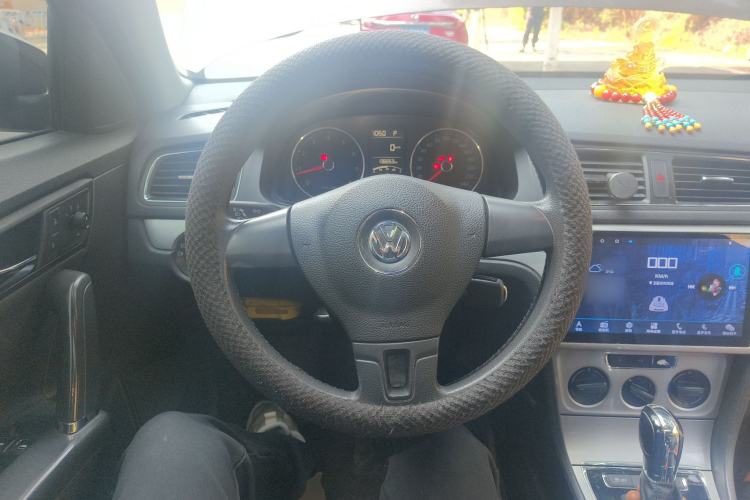 Used Volkswagen Gran Lavida 2013 1.4 TSI Automatic Comfort Model