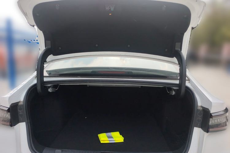 Used Chery Arrizo 8 2023 High-Performance Edition 2.0T DCT Powerfully Equipped Trunk