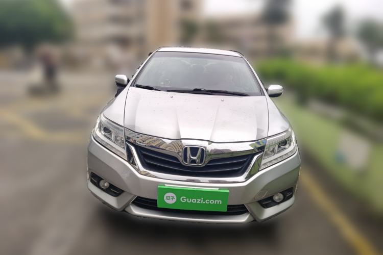 Used Honda Crider 2013 1.8L automatic comfort version
