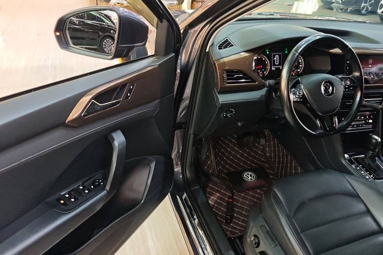 Used Volkswagen Tharu 2021 330TSI All-Wheel Drive Luxury PLUS Version