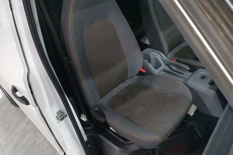 Used Karry Jiangtun E5 2024 268 km Range Open-Window 6-Seater Version
