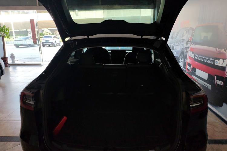 Used Tesla Model Y 2023 Rear-Wheel-Drive Version