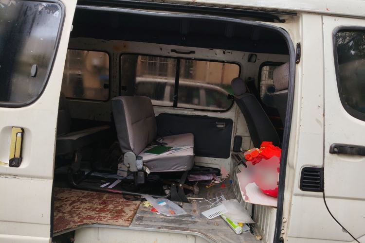 Used Golden Dragon Hiace 2010 2.0T Standard-Wheelbase Advanced Edition D20A Left Rear Seat