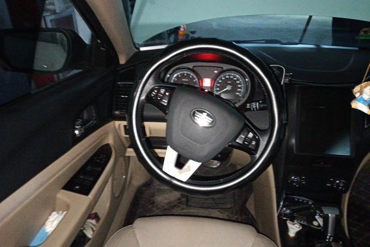 Used Bestune B50 2013 1.6L automatic luxury version Steering Wheel