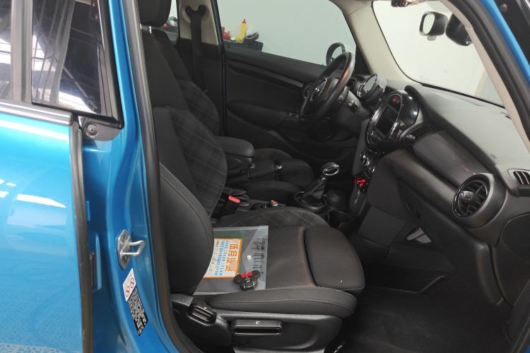 Used MINI MINI 2016 1.5T COOPER Five-Door Edition