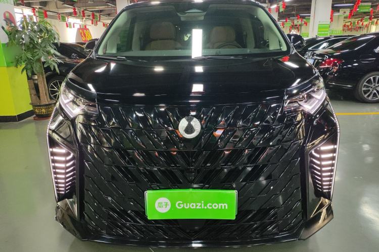 Used Denza D9 2024 DM-i 980 Four-Wheel Drive Prestige Model
