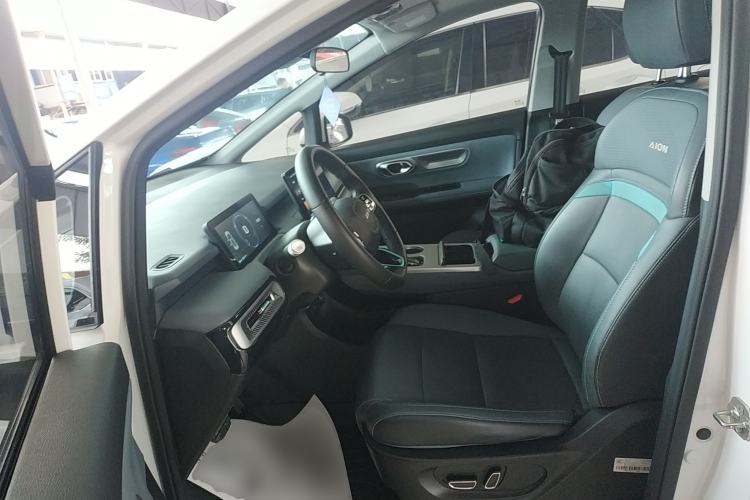 Used AION Y 2023 Plus 510 Smart Edition