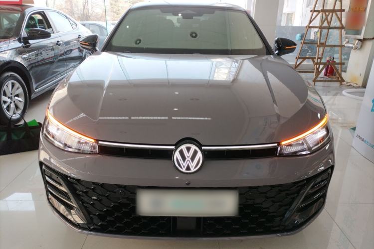 Used Volkswagen Passat 2025 Pro 380TSI Starry Dragon Edition
