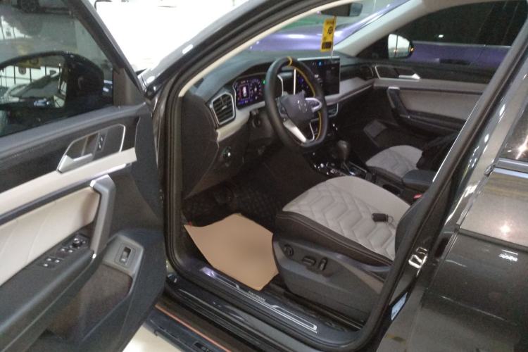 Used Volkswagen Tayron 2023 330TSI Two-Wheel-Drive Luxury Plus Advanced Version Left Front Seat