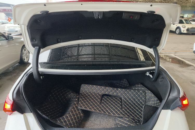 Used Toyota Avalon 2019 2.5L Ambition Version China VI Standard