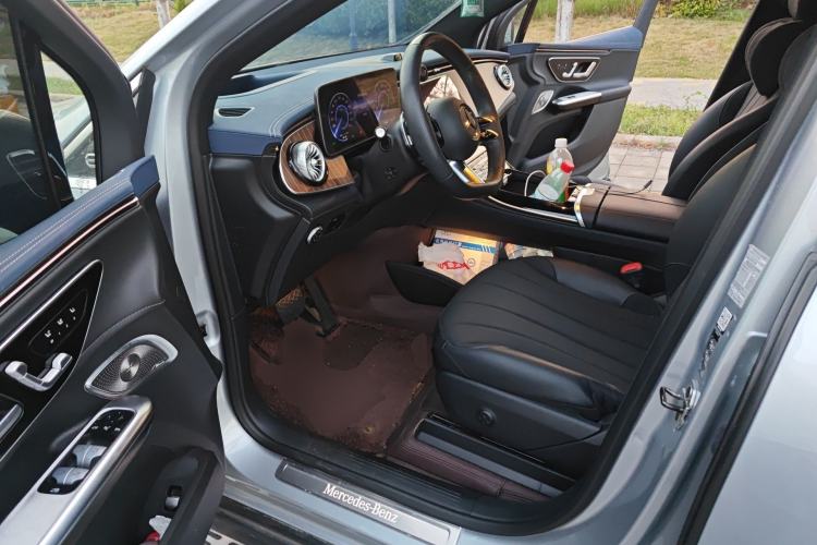 Used Mercedes-Benz EQE SUV 2023 350 4MATIC Luxury Edition Driver Seat