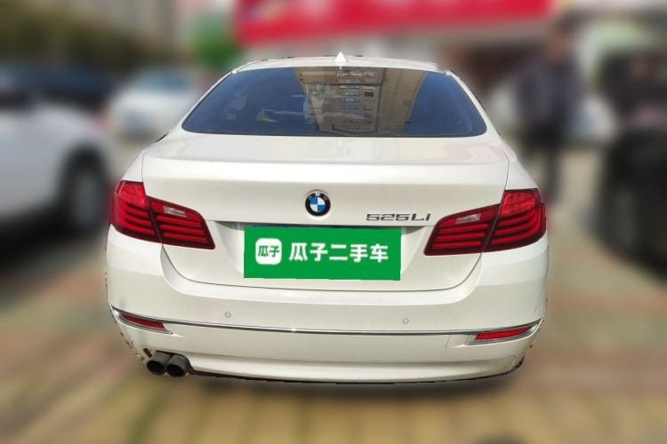 Used BMW 5 Series 2017 525Li Leading Model
