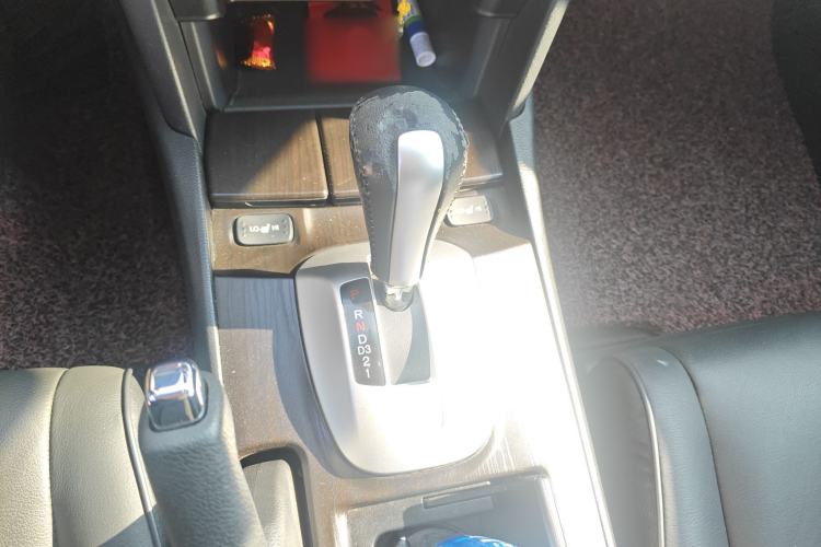 Used Honda Crosstour 2016 2.4L Luxury Navigation Edition