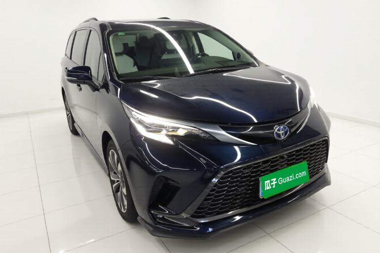 Used Toyota Granvia 2023 2.5L Hybrid Flagship VIP Edition Exterior 1