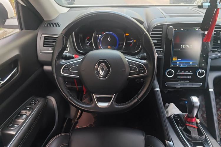 Used Renault Koleos 2018 2.0L Two-Wheel-Drive Luxury Edition Steering Wheel
