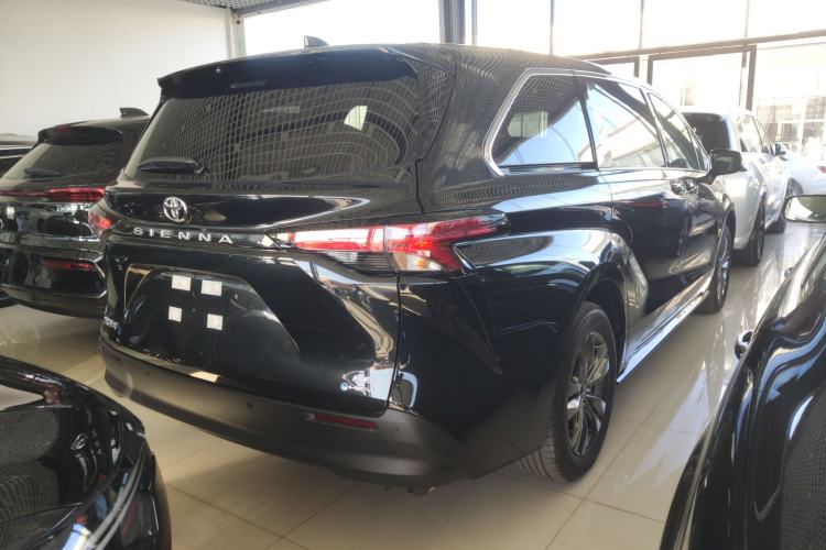 Used Toyota Sienna 2026 Model 2.5L Dual-Engine Two-Wheel-Drive Comfort Edition