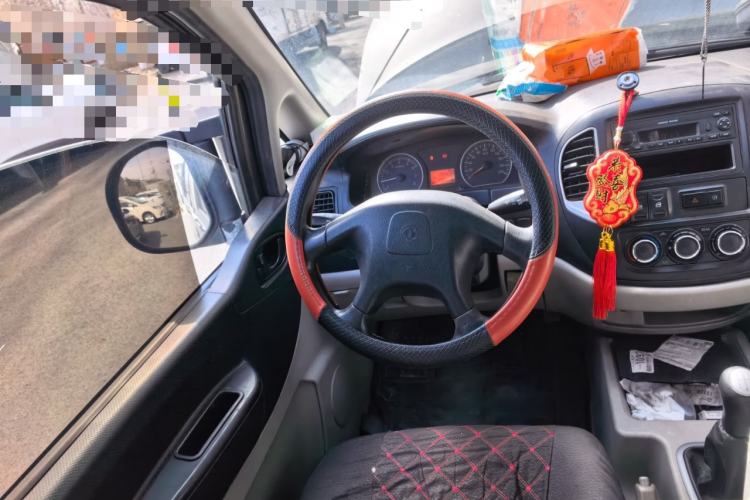 Used FORTHING Lingzhi 2016 V3 1.5L 7-Seater Standard Model China V Emission Standard Steering Wheel
