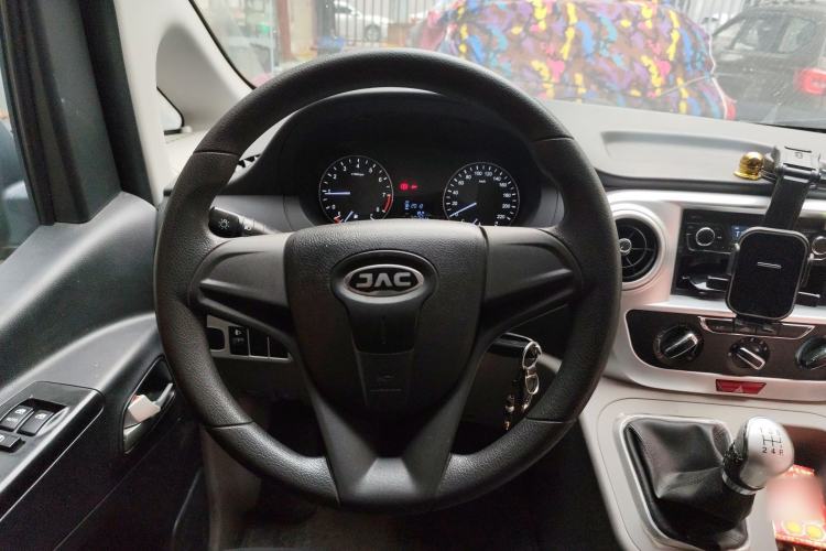 Used JAC Refine M3 2018 1.6L Express Edition 7-Seater
