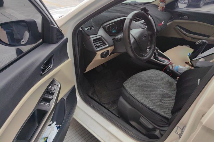 Used Ford Escort 2015 1.5L Automatic Comfort Edition
