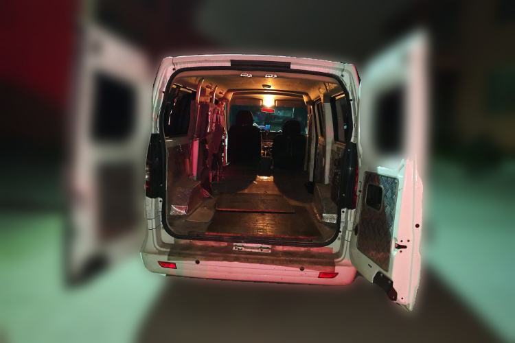 Used CHANGAN KAICHENG Ruixing EM80 2024 Comfort-Style 6-Seater 41.86 kWh
