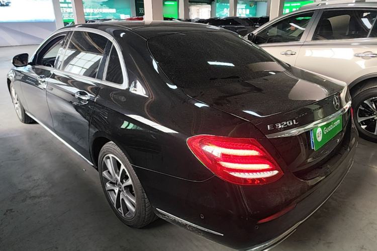 Used Mercedes-Benz E-Class 2018 Facelift E 300 L Luxury Edition