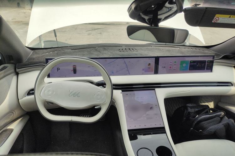 Used IM LS7 2023 100kWh Lux Rear-Drive Version