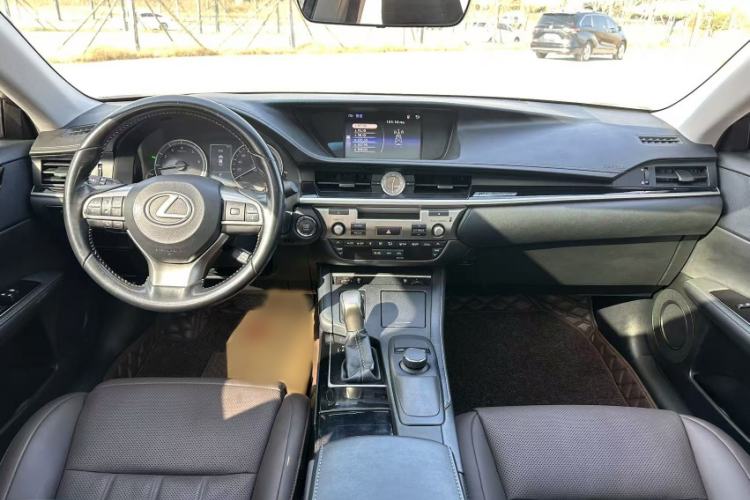 Used Lexus ES 2017 200 30th Anniversary Edition