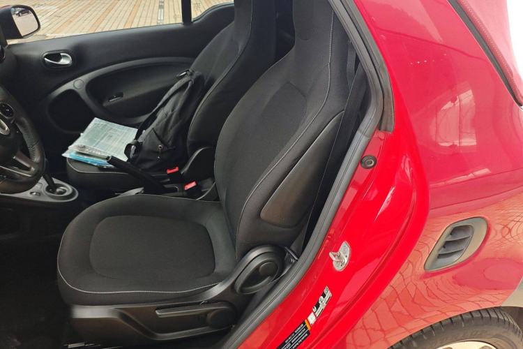 Used smart fortwo 2018 1.0L 52kW Convertible Passion Edition China V Standard
