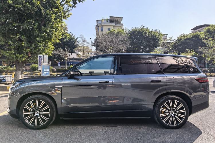 Used Denza N9 2025 Prestige Version