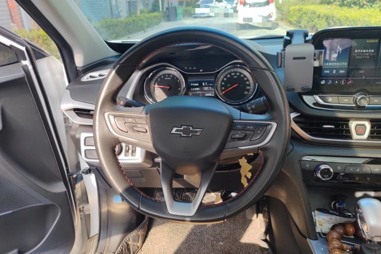 Used Chevrolet Orlando 2020 Light Hybrid Redline 530T Automatic Enjoyment Edition (5+2 Models) Steering Wheel