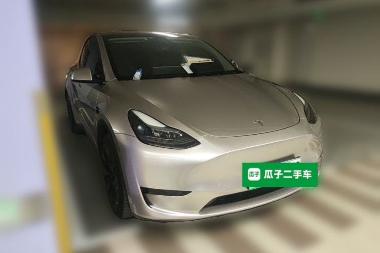 Used Tesla Model Y 2022 Rear-Wheel-Drive Version Front Right 45 Deg